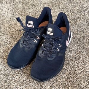 Nike Women's Dark Blue Athletic Shoes